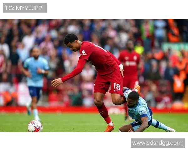 英超惊天冷门利物浦5-0横扫那不勒斯补时进球引发全场狂欢