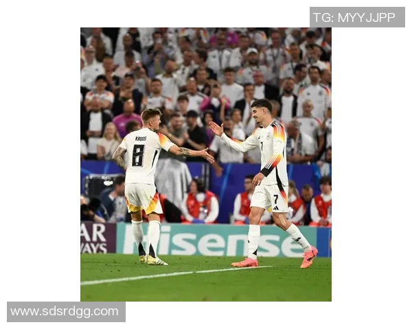 中超激战巴黎圣日耳曼6比2大胜巴萨帽子戏法引发争议判罚热议