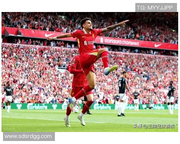 友谊赛精彩回顾拜仁逆转曼联红牌风波引发全场热议