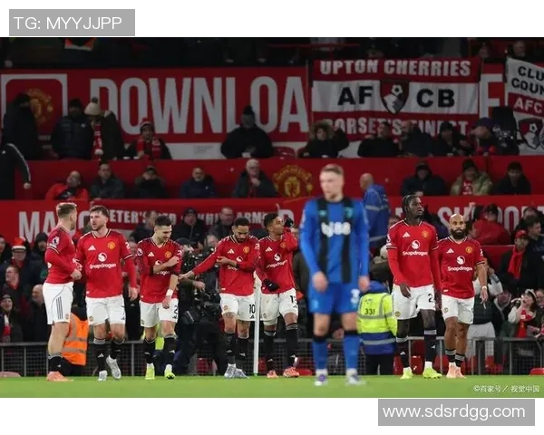 国米与曼城友谊赛战平争议判罚引发全场热议 国米与曼城友谊赛战平争议判罚引发全场热议