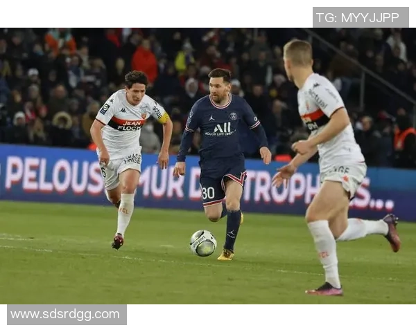 欧联杯精彩对决巴萨与巴黎圣日耳曼战成平局神扑瞬间引发热议与转会传闻 欧联杯精彩对决巴萨与巴黎圣日耳曼战成平局神扑瞬间引发热议与转会传闻