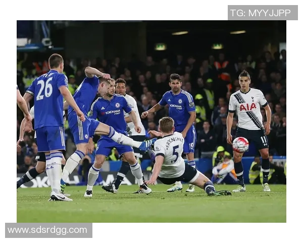 英超激战:那不勒斯与热刺战成平局补时进球引发全场狂欢与转会传闻 英超激战:那不勒斯与热刺战成平局补时进球引发全场狂欢与转会传闻