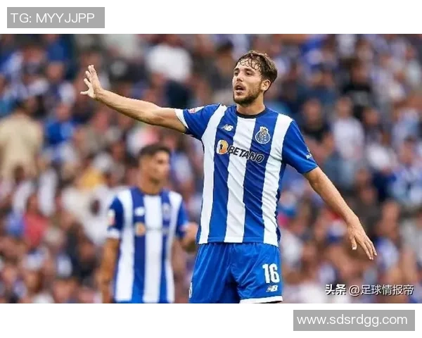 足总杯精彩对决拜仁逆转波尔图全场沸腾的瞬间解析