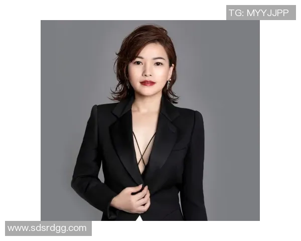 黄娜专访:从初学者到攀岩高手的心路历程与成长故事 黄娜专访:从初学者到攀岩高手的心路历程与成长故事