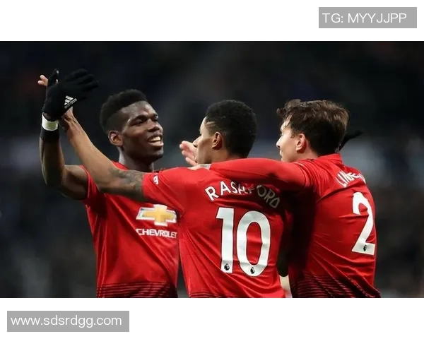 中超精彩对决波尔图逆转曼联帽子戏法引发全场狂欢战术分析揭秘 中超精彩对决波尔图逆转曼联帽子戏法引发全场狂欢战术分析揭秘