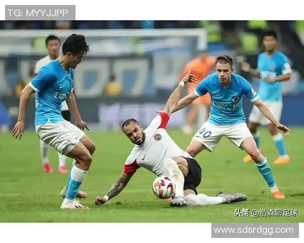 中超精彩对决巴黎圣日耳曼与波尔图战成平局神扑瞬间引发全场热议