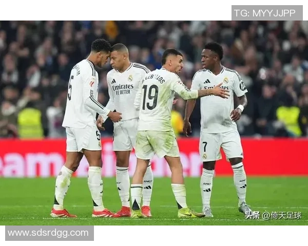 中超精彩对决皇马与那不勒斯战平战术分析引发全场热议 中超精彩对决皇马与那不勒斯战平战术分析引发全场热议