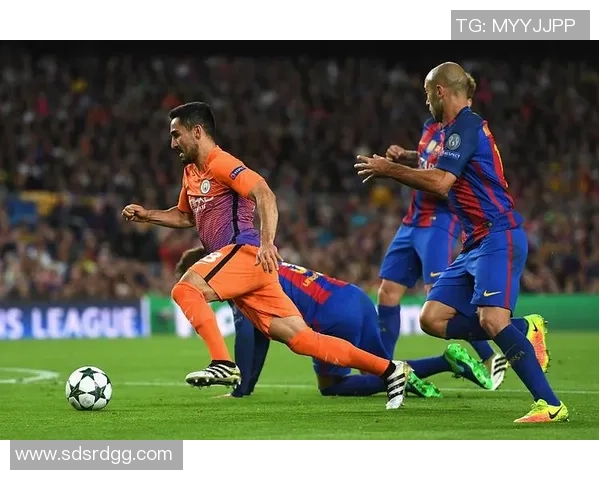 友谊赛精彩对决曼城与巴萨战成平局补时进球点燃全场激情 友谊赛精彩对决曼城与巴萨战成平局补时进球点燃全场激情