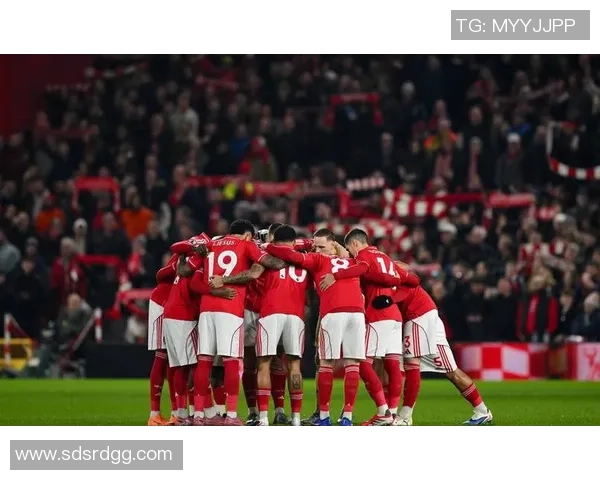 国米在足总杯决赛中大胜曼联5-1补时进球点燃全场激情 国米在足总杯决赛中大胜曼联5-1补时进球点燃全场激情