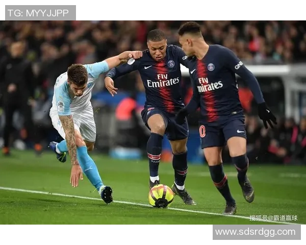 英超热战巴黎圣日耳曼大胜国米神扑瞬间引发转会传闻热潮
