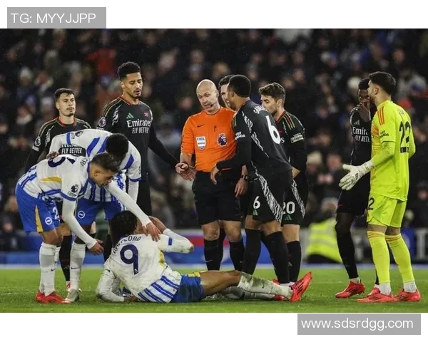 世界杯激战马竞与阿森纳平局补时进球引发争议判罚全场沸腾 世界杯激战马竞与阿森纳平局补时进球引发争议判罚全场沸腾