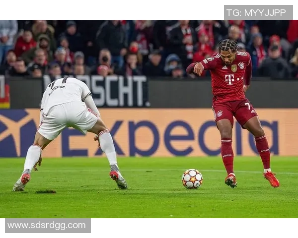 欧冠激战：本菲卡大胜多特蒙德点球大战瞬间点燃全场激情