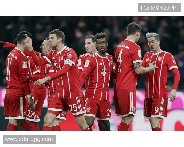 欧联杯曼城小胜拜仁神奇扑救引发转会热议与球迷狂欢 欧联杯曼城小胜拜仁神奇扑救引发转会热议与球迷狂欢