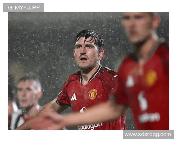 意甲赛场惊现冷门拜仁狂胜曼联五球引发热议分析