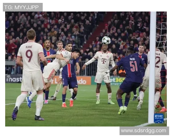 欧冠激战：巴黎圣日耳曼逆转拜仁全场沸腾的精彩瞬间分析