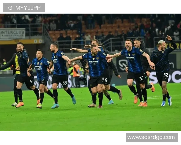 阿森纳狂胜国米六比二赛场瞬间引发热烈讨论与焦点分析 阿森纳狂胜国米六比二赛场瞬间引发热烈讨论与焦点分析