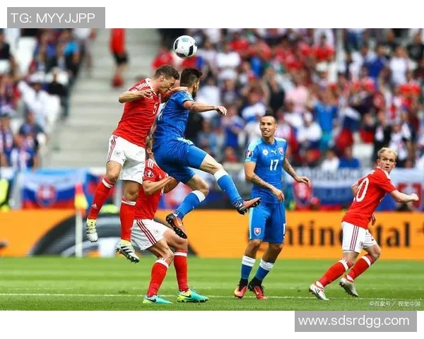 友谊赛精彩对决那不勒斯战平拜仁逆转时刻点燃全场激情